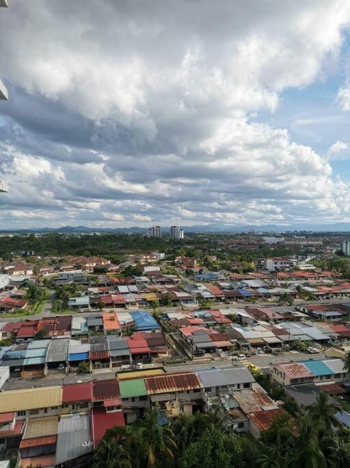 Teo Resident 2 Vivacity Jazz Suite 4 Kuching Exterior photo